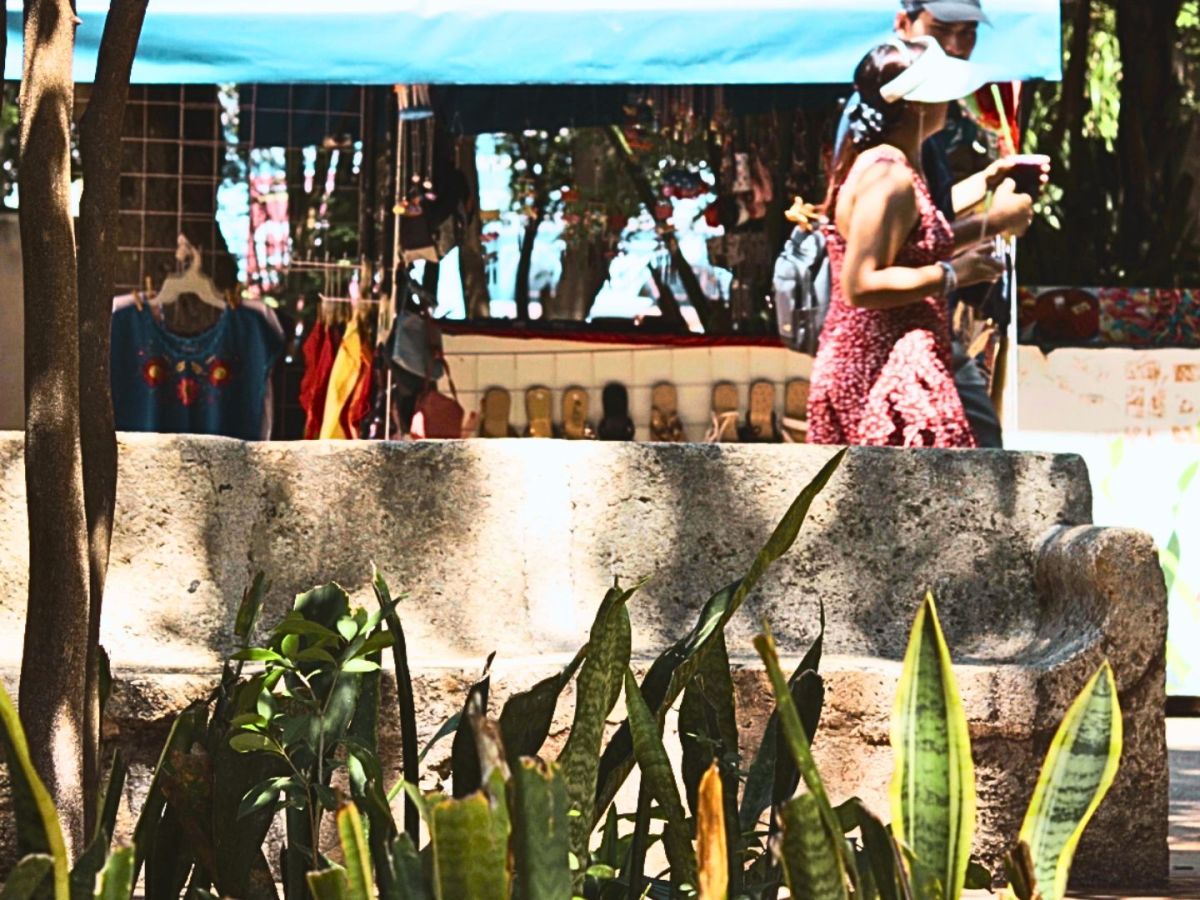 Vestigios del Pasado: Las bancas del Paseo de las Bonitas que ahora adornan el Zoológico del&nbsp;Centenario